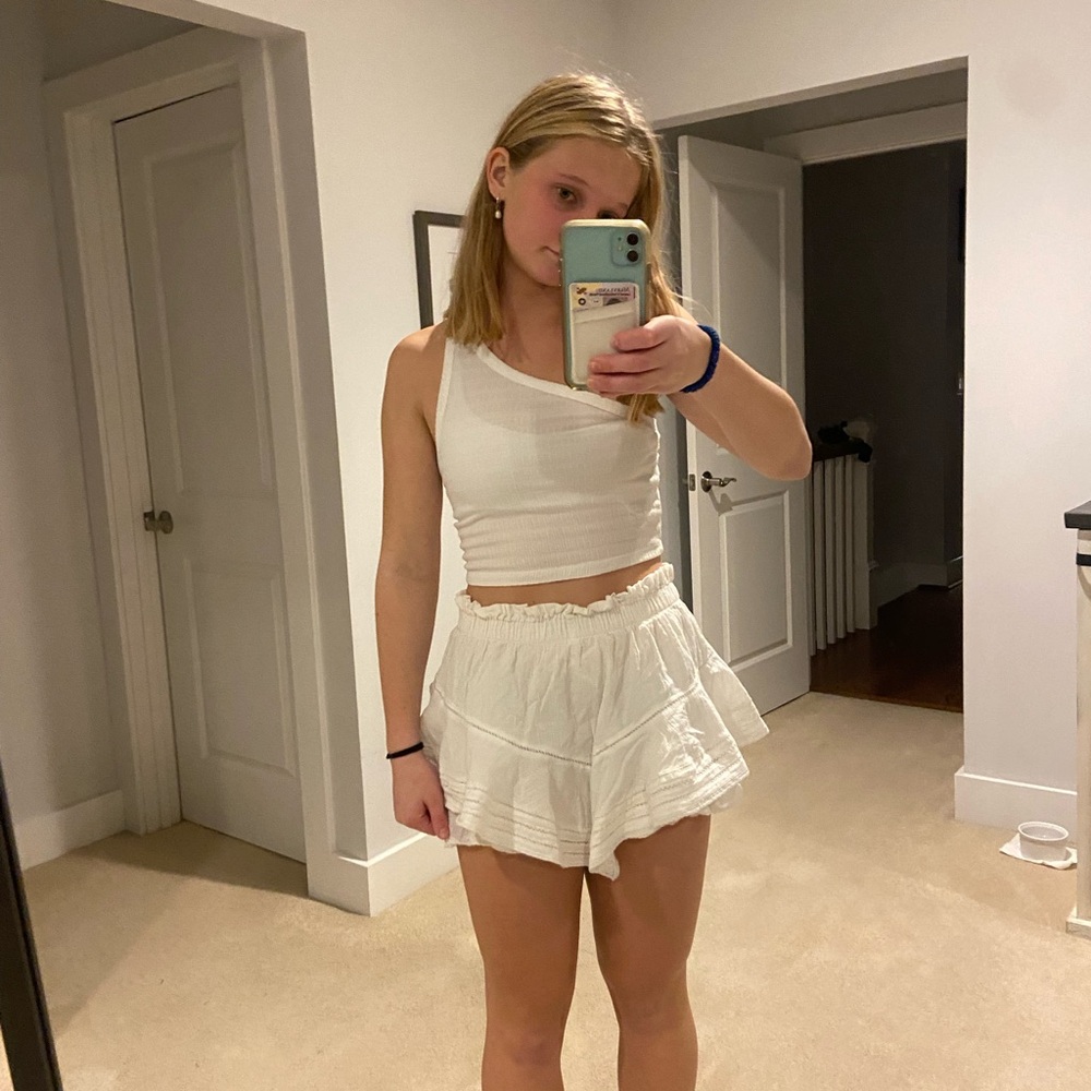 Aerie white skirt with shorts